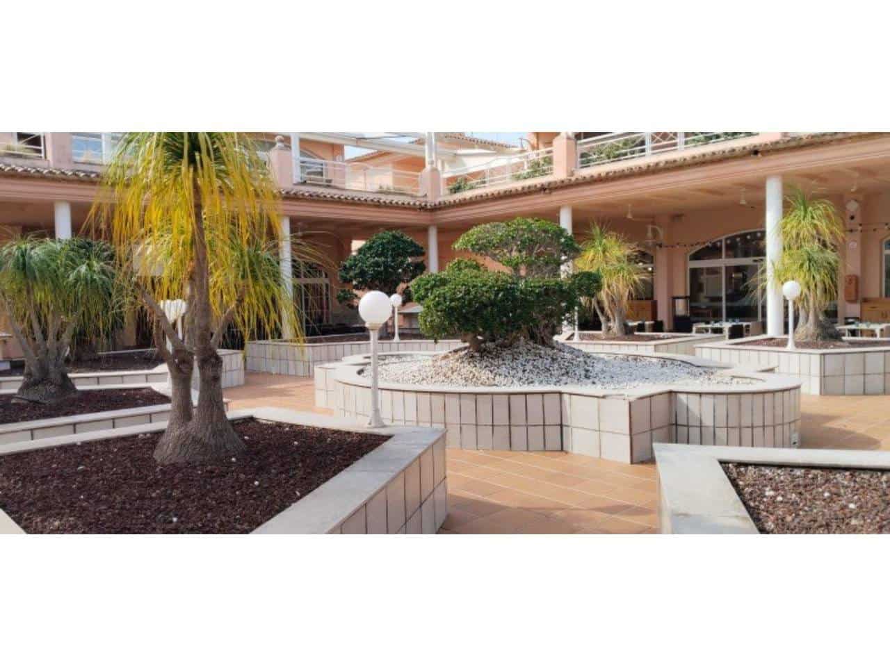 Local Commercial à vendre à Oliva - 179 996 € (Ref: 8842517)