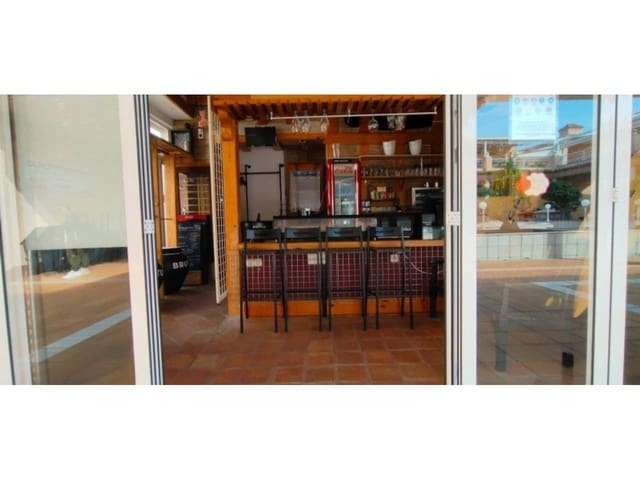 Local Commercial à vendre à Oliva - 179 996 € (Ref: 8842517)