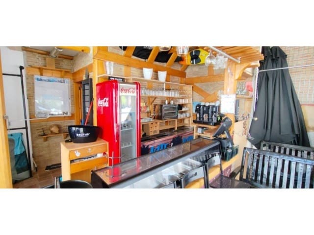 Local Commercial à vendre à Oliva - 179 996 € (Ref: 8842517)