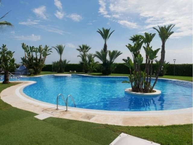 3 bedroom Flat for sale in Xeraco with pool - € 315,000 (Ref: 8977820)