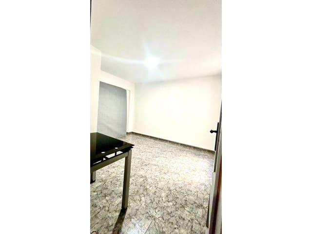 3 slaapkamer Flat te koop in Gandia - € 72.000 (Ref: 9107717)