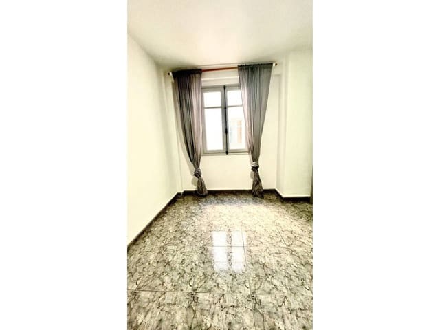 3 slaapkamer Flat te koop in Gandia - € 72.000 (Ref: 9107717)