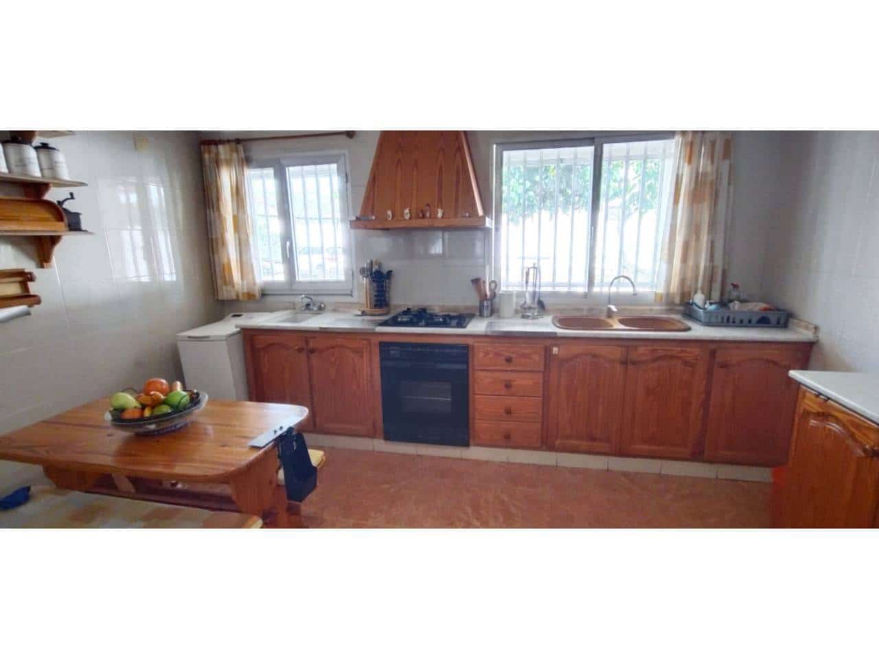 7 quarto Moradia para venda em Palma de Gandia com piscina - 290 000 € (Ref: 9107718)