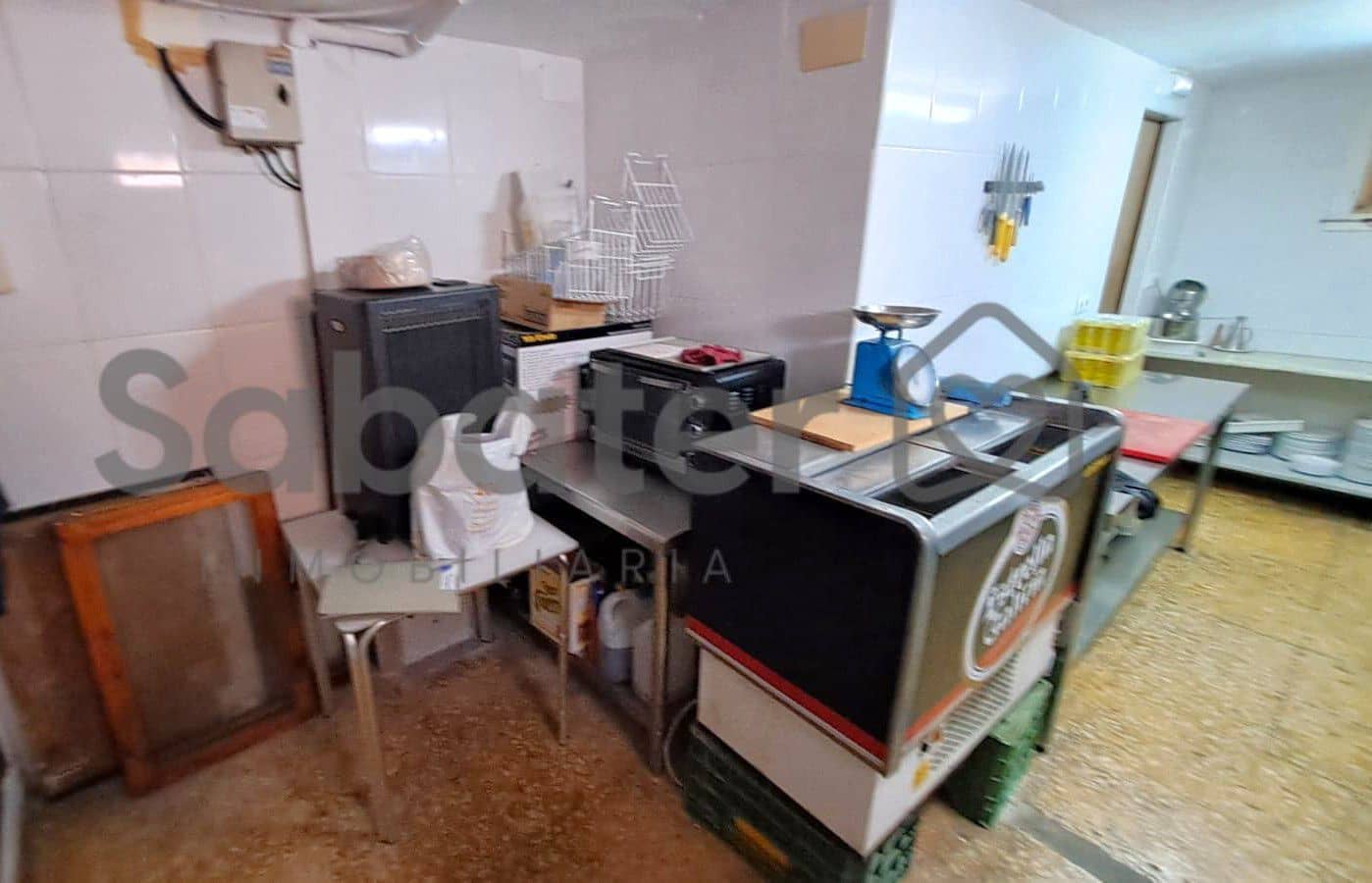 Commercial for sale in Piles - € 330,000 (Ref: 10061688)