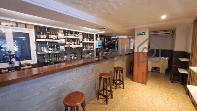 Commercial for sale in Piles - € 330,000 (Ref: 10061688)