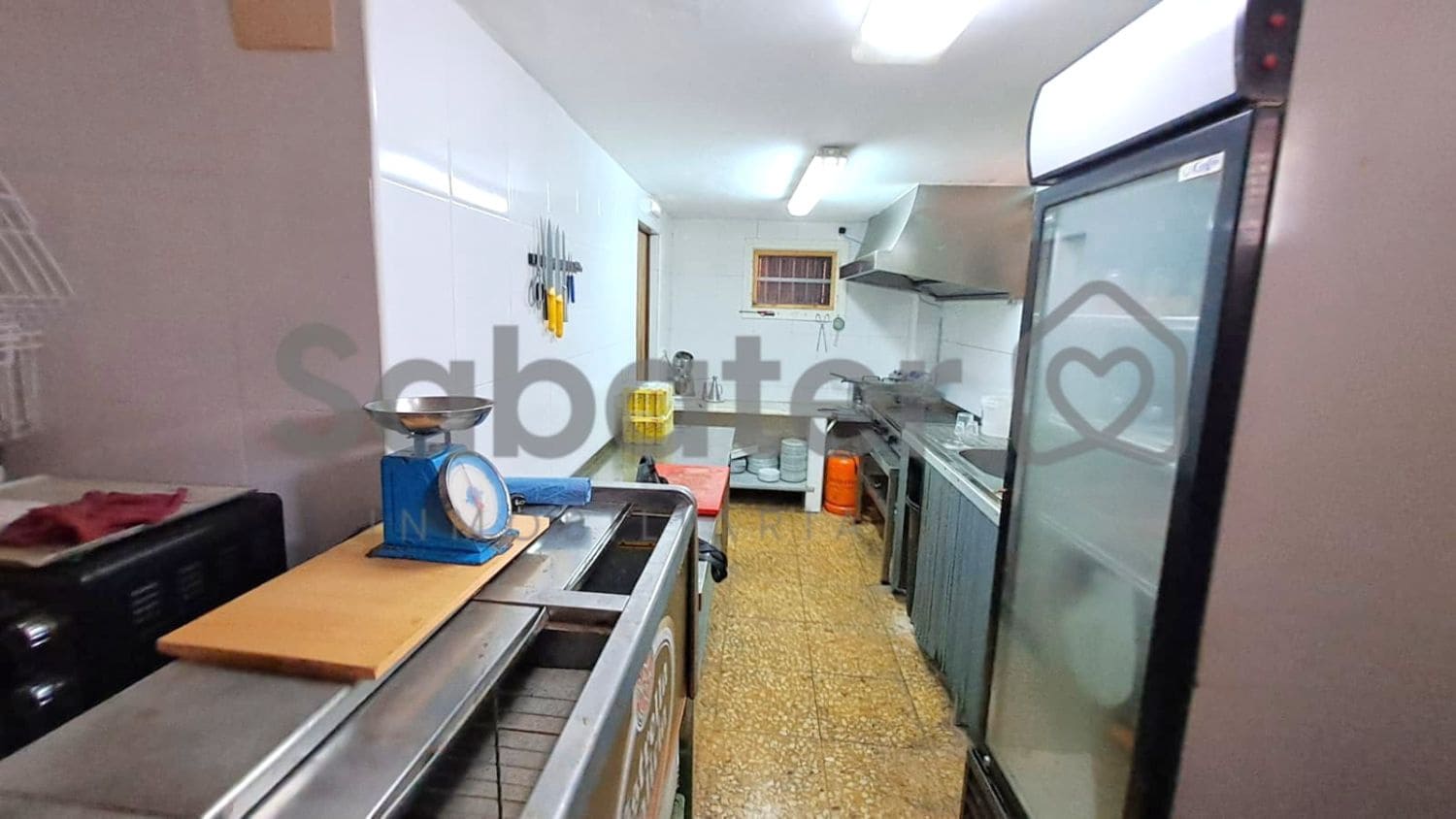 Commercial for sale in Piles - € 330,000 (Ref: 10061688)