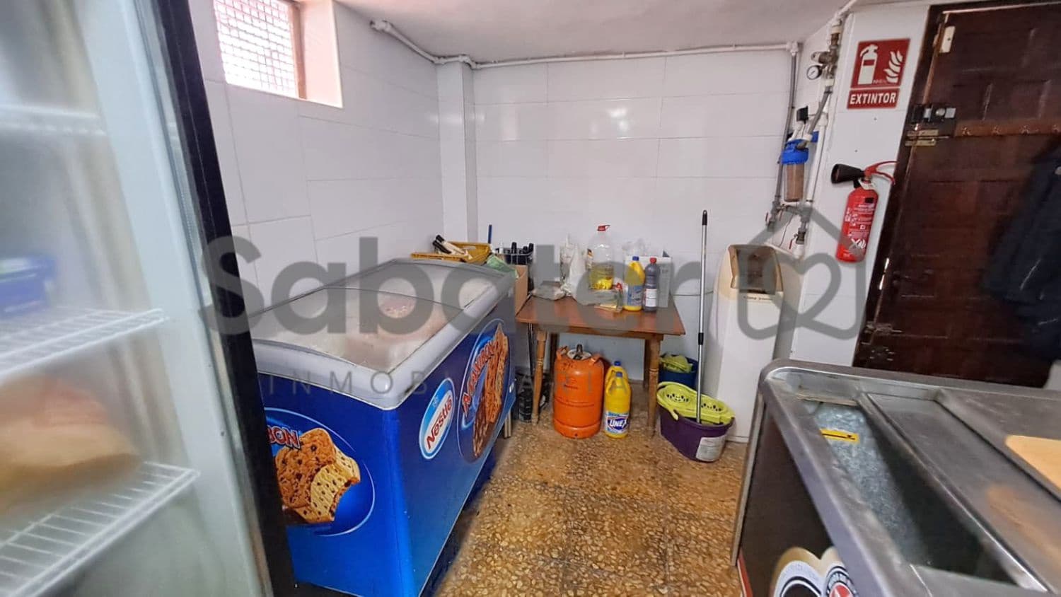 Commercial for sale in Piles - € 330,000 (Ref: 10061688)
