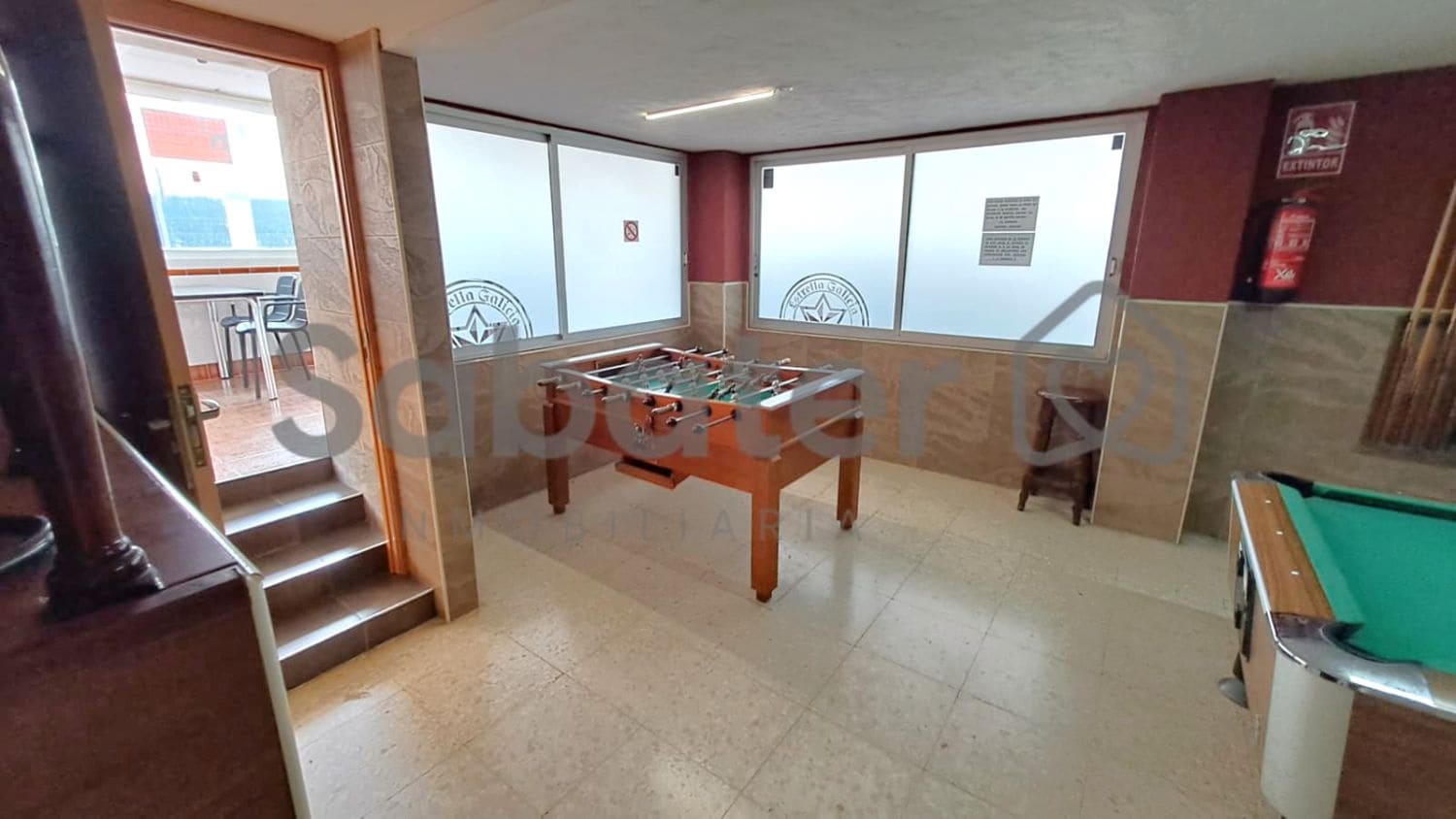 Commercial for sale in Piles - € 330,000 (Ref: 10061688)