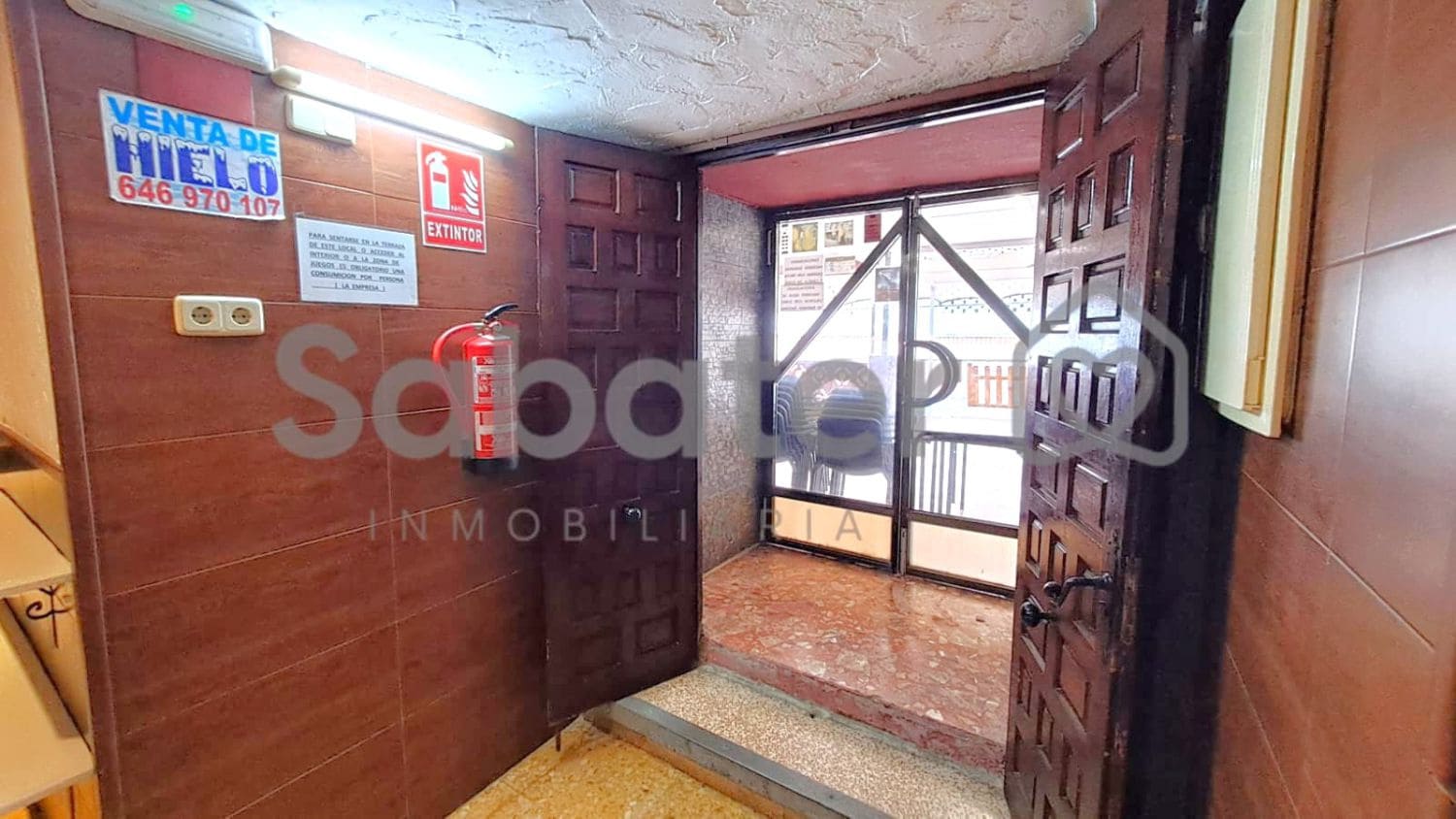 Commercial for sale in Piles - € 330,000 (Ref: 10061688)