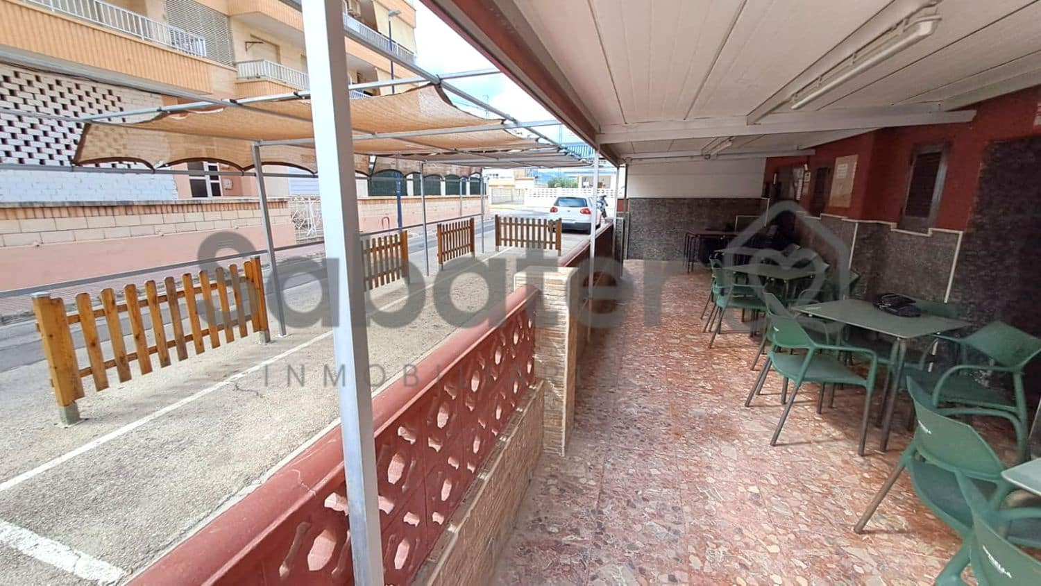 Commercial for sale in Piles - € 330,000 (Ref: 10061688)