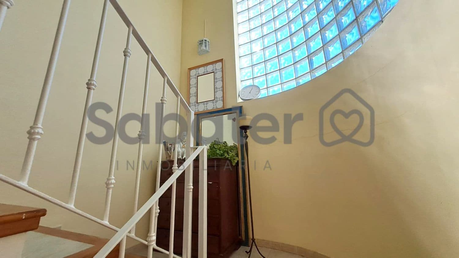 3 bedroom Villa for sale in Miramar with pool garage - € 420,000 (Ref: 10129016)