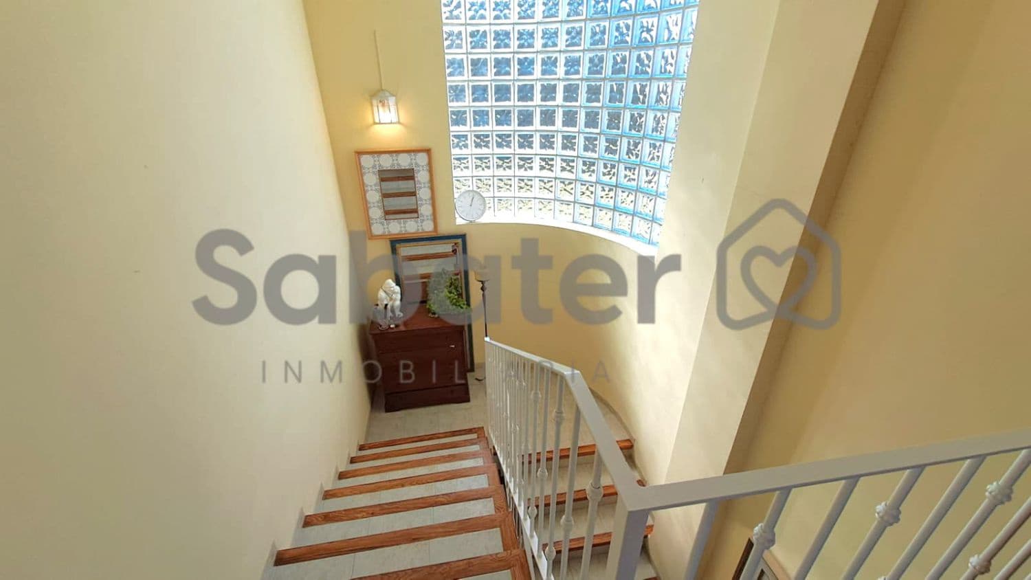 3 bedroom Villa for sale in Miramar with pool garage - € 420,000 (Ref: 10129016)