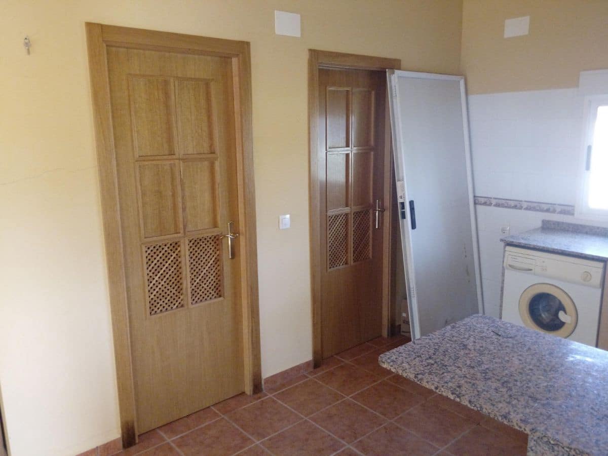 2 Zimmer Villa zu verkaufen in La Pobla del Duc mit Garage - 210.000 € (Ref: 7959748)