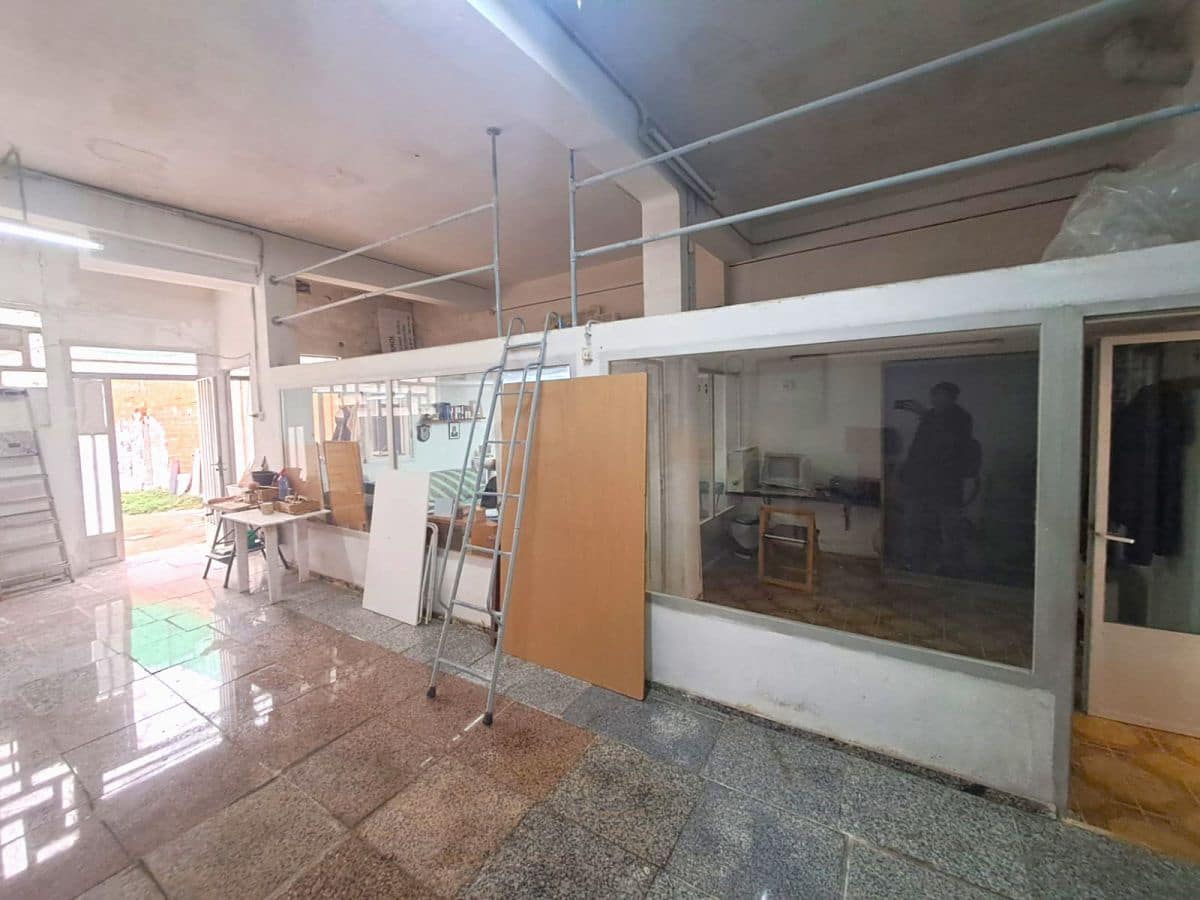 Comercial para venda em Gandia - 140 000 € (Ref: 8047997)
