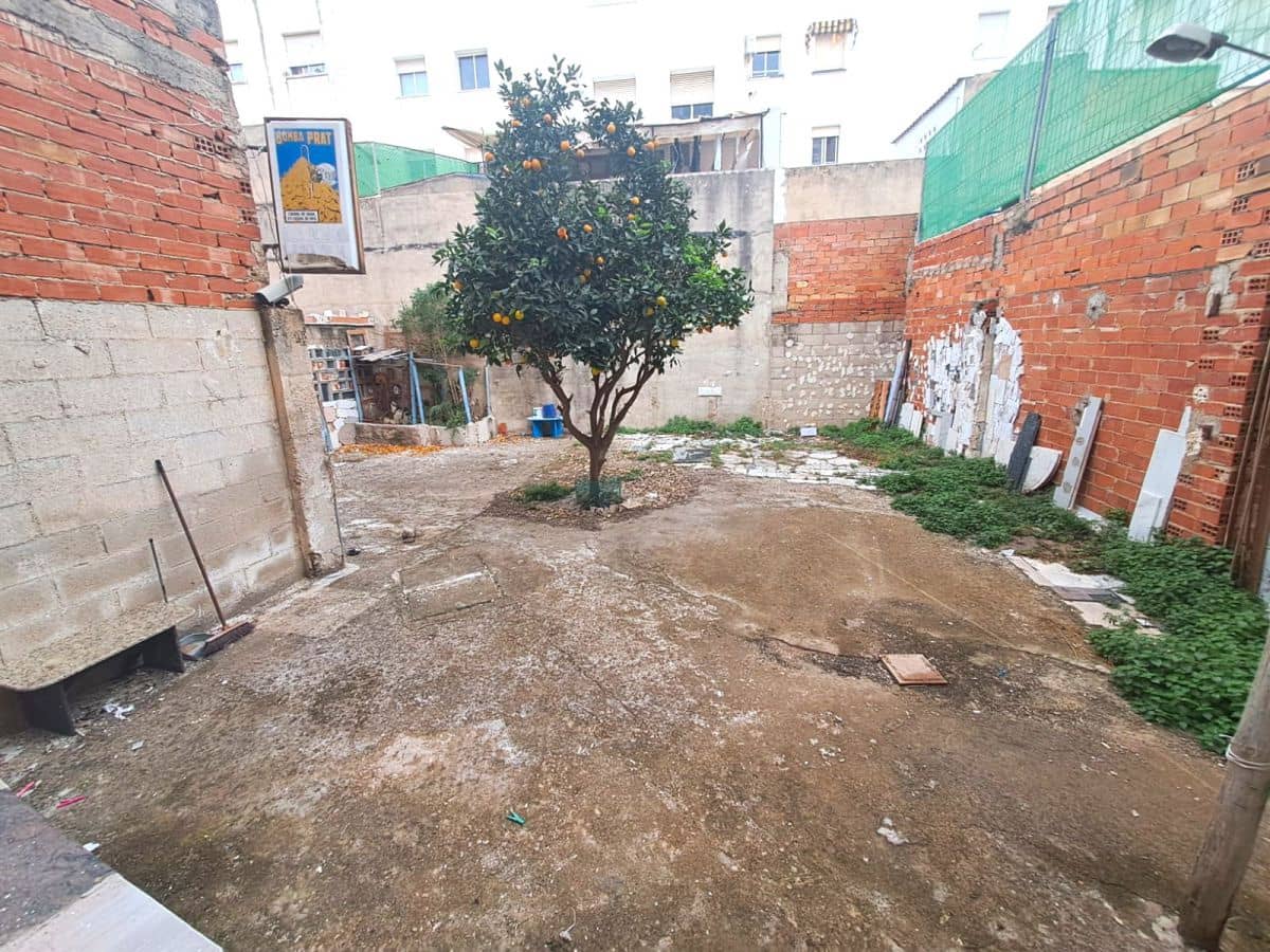 Comercial para venda em Gandia - 140 000 € (Ref: 8047997)