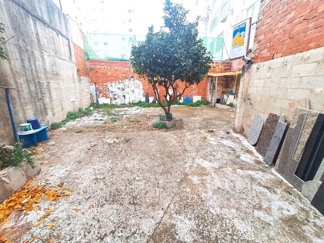 Comercial para venda em Gandia - 140 000 € (Ref: 8047997)