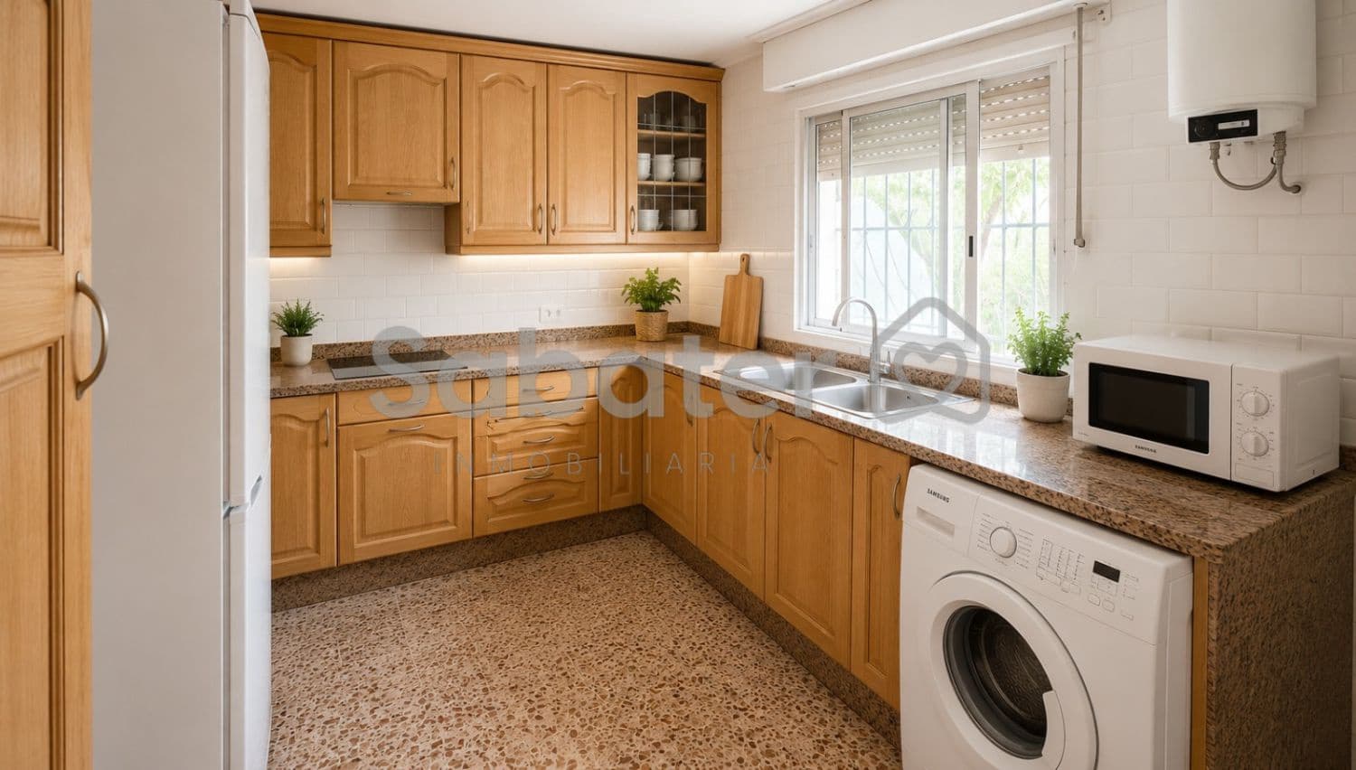 4 bedroom Villa for sale in Gandia - € 299,000 (Ref: 9891934)