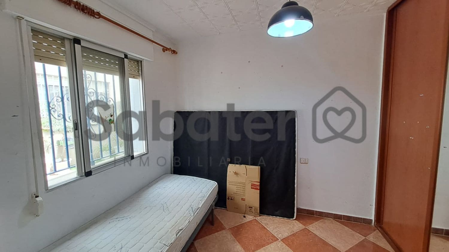 2 bedroom Townhouse for sale in Gandia - € 125,000 (Ref: 9976913)