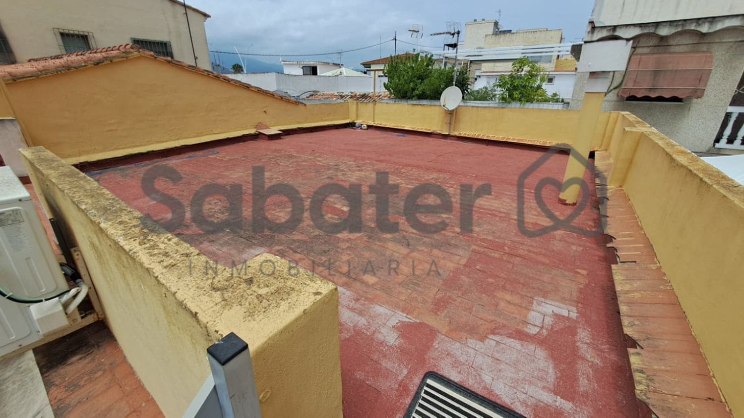 2 bedroom Townhouse for sale in Gandia - € 125,000 (Ref: 9976913)