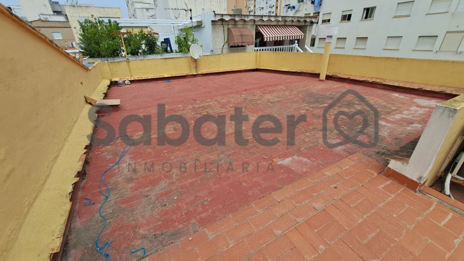 2 bedroom Townhouse for sale in Gandia - € 125,000 (Ref: 9976913)