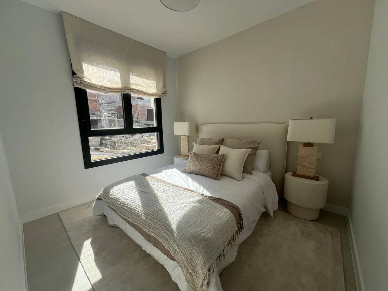 2 soverom Leilighet til salgs i Casares med svømmebasseng garasje - € 395 000 (Ref: 10000505)
