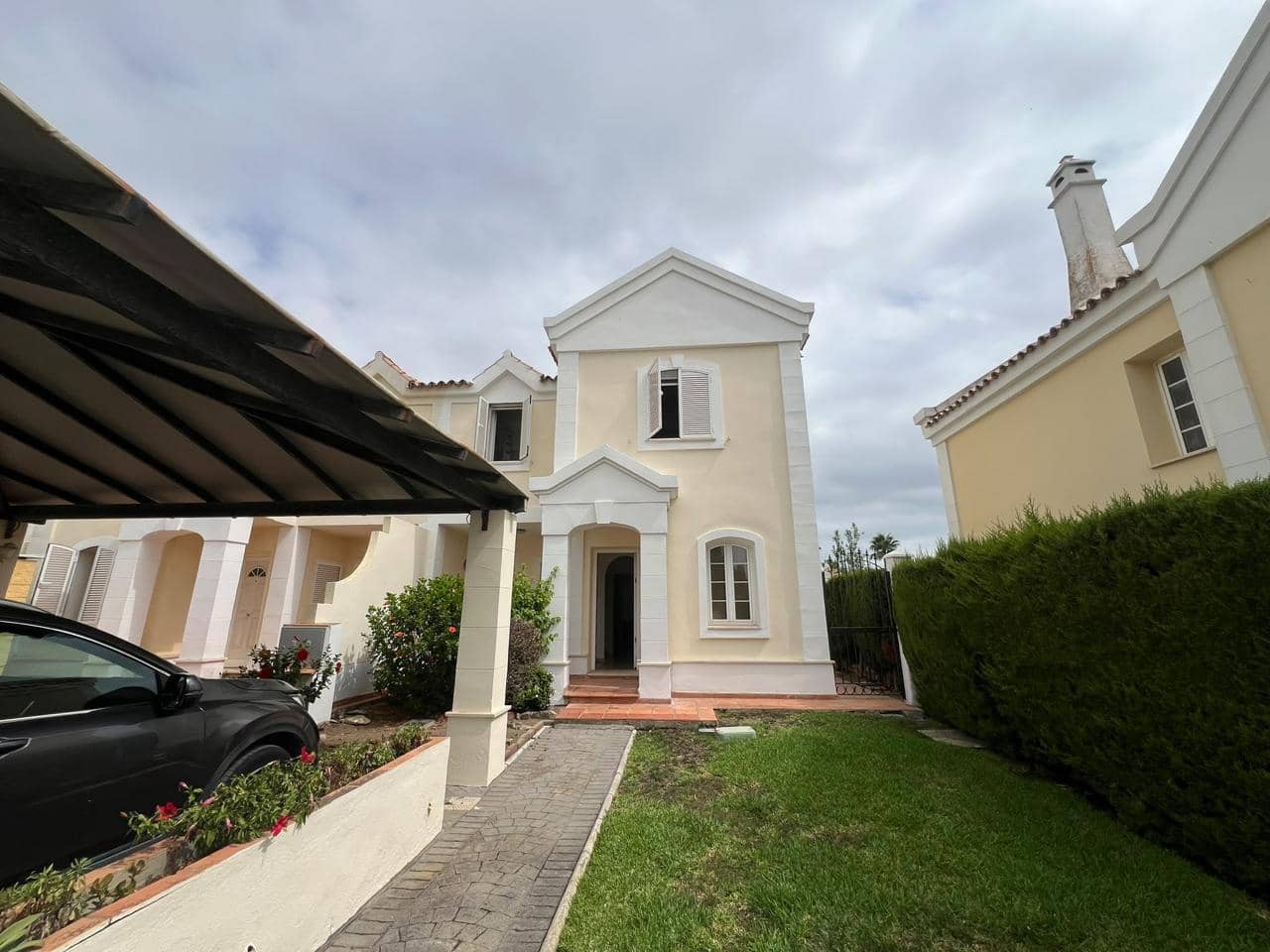 3 quarto Moradia para venda em La Alcaidesa com piscina garagem - 515 000 € (Ref: 10026879)
