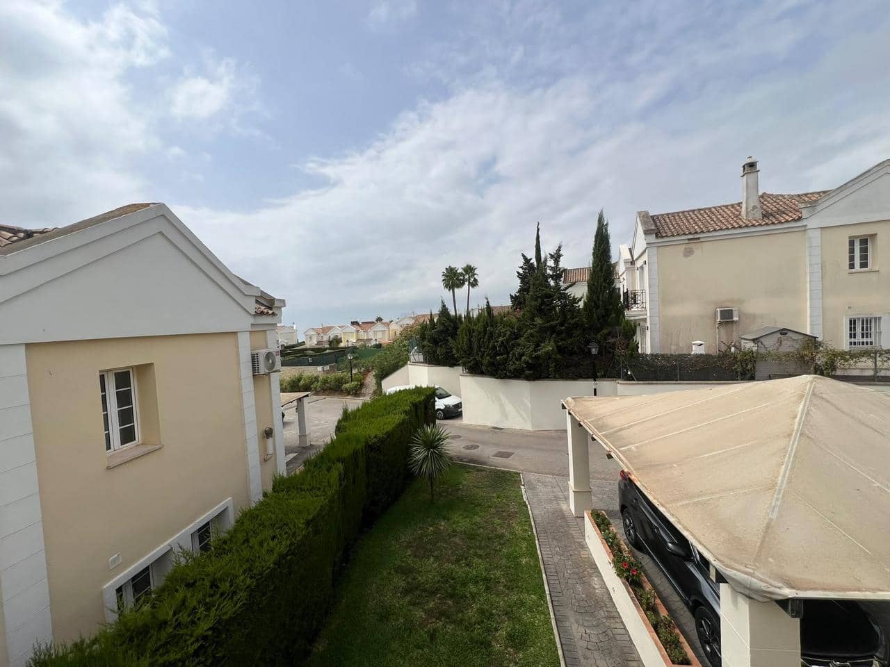 3 quarto Moradia para venda em La Alcaidesa com piscina garagem - 515 000 € (Ref: 10026879)