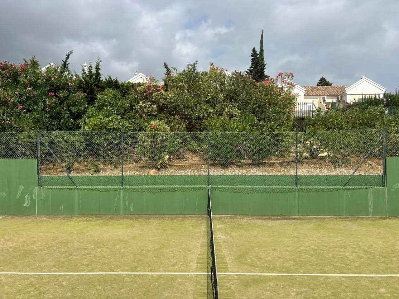 3 quarto Moradia para venda em La Alcaidesa com piscina garagem - 515 000 € (Ref: 10026879)