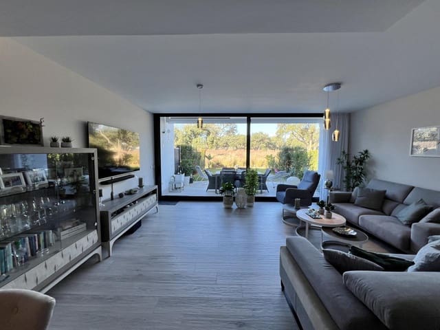 4 sypialnia Willa na sprzedaż w Sotogrande Alto, San Roque z basenem garażem - 869 000 € (Ref: 10037746)