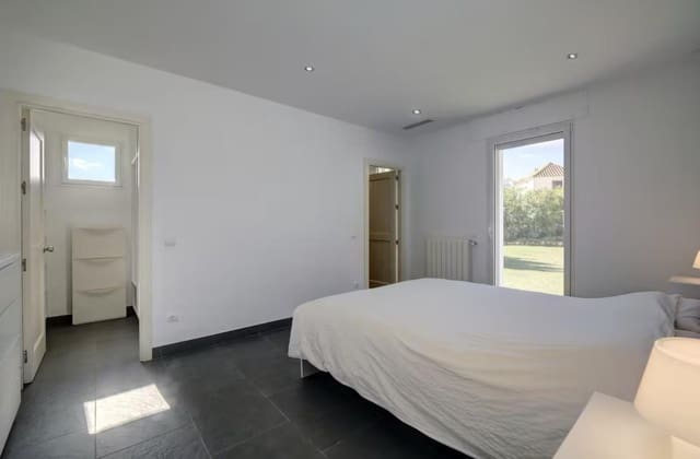 6 slaapkamer Finca/Landhuis te koop in Manilva Pueblo, Manilva met zwembad garage - € 2.500.000 (Ref: 10037749)