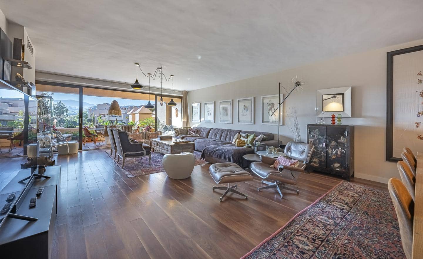 3 soverom Leilighet til salgs i Estepona med svømmebasseng garasje - € 798 000 (Ref: 10037753)