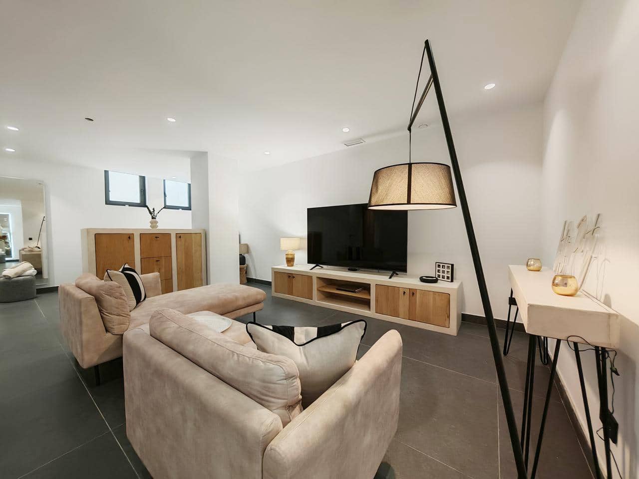 5 slaapkamer Villa te koop in Estepona met zwembad garage - € 1.395.000 (Ref: 10037760)