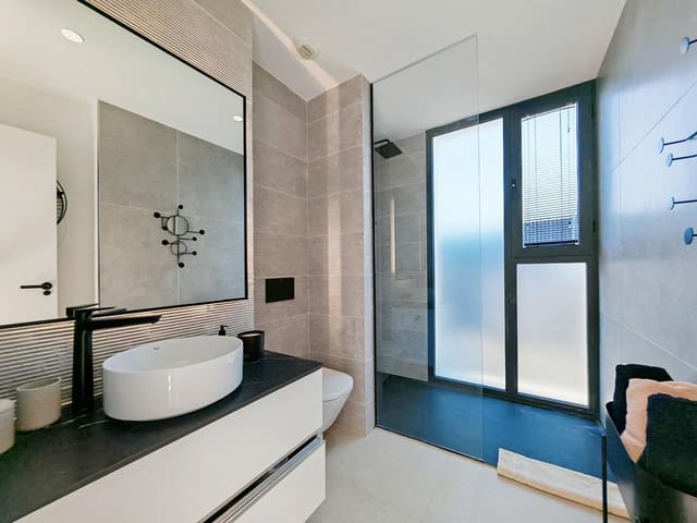 Chalet de 5 habitaciones en Valle Romano Golf, Estepona en venta con piscina garaje - 1.395.000 € (Ref: 10037760)