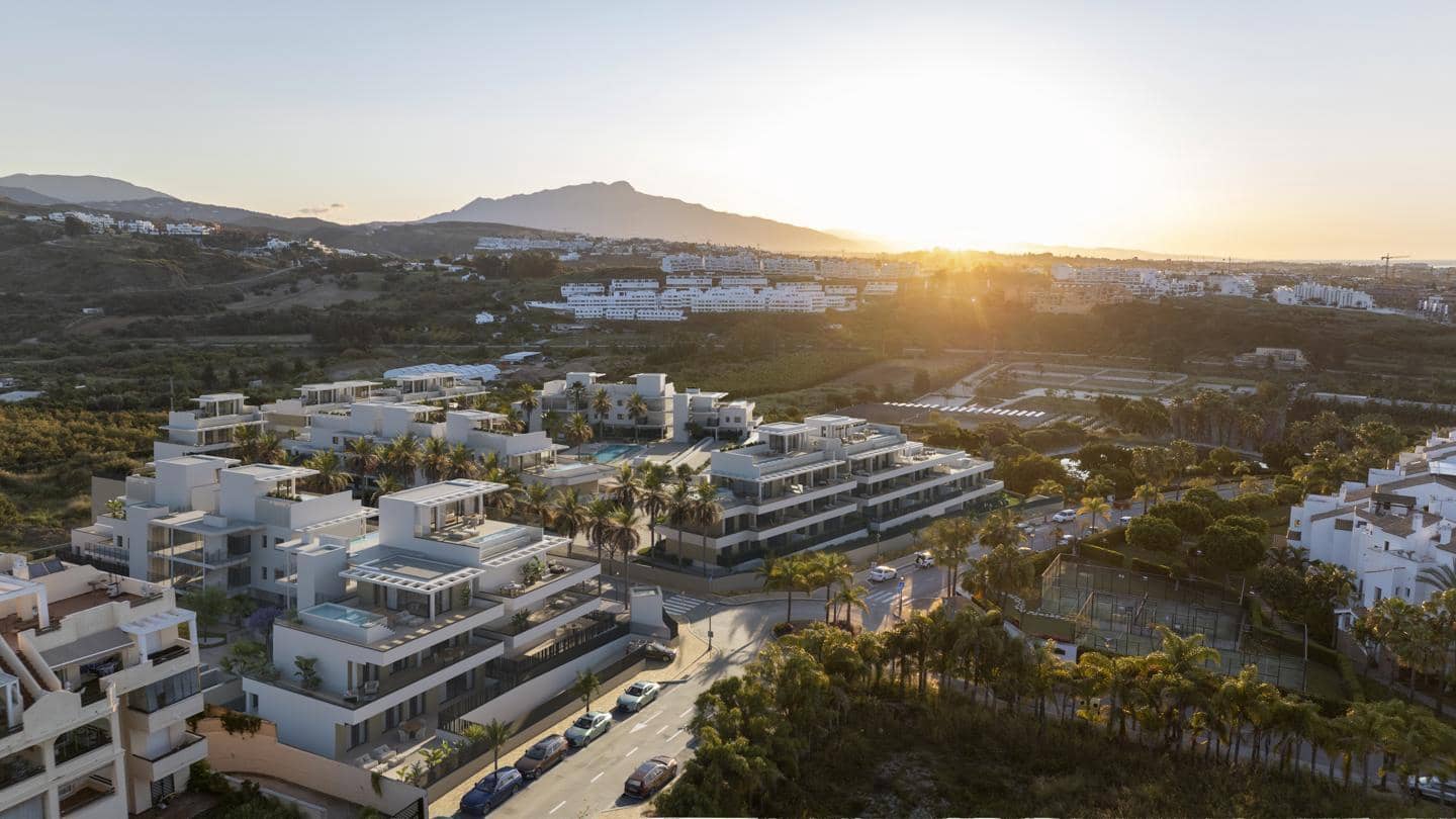 3 quarto Apartamento para venda em New Golden Mile com piscina garagem - 730 000 € (Ref: 10039098)