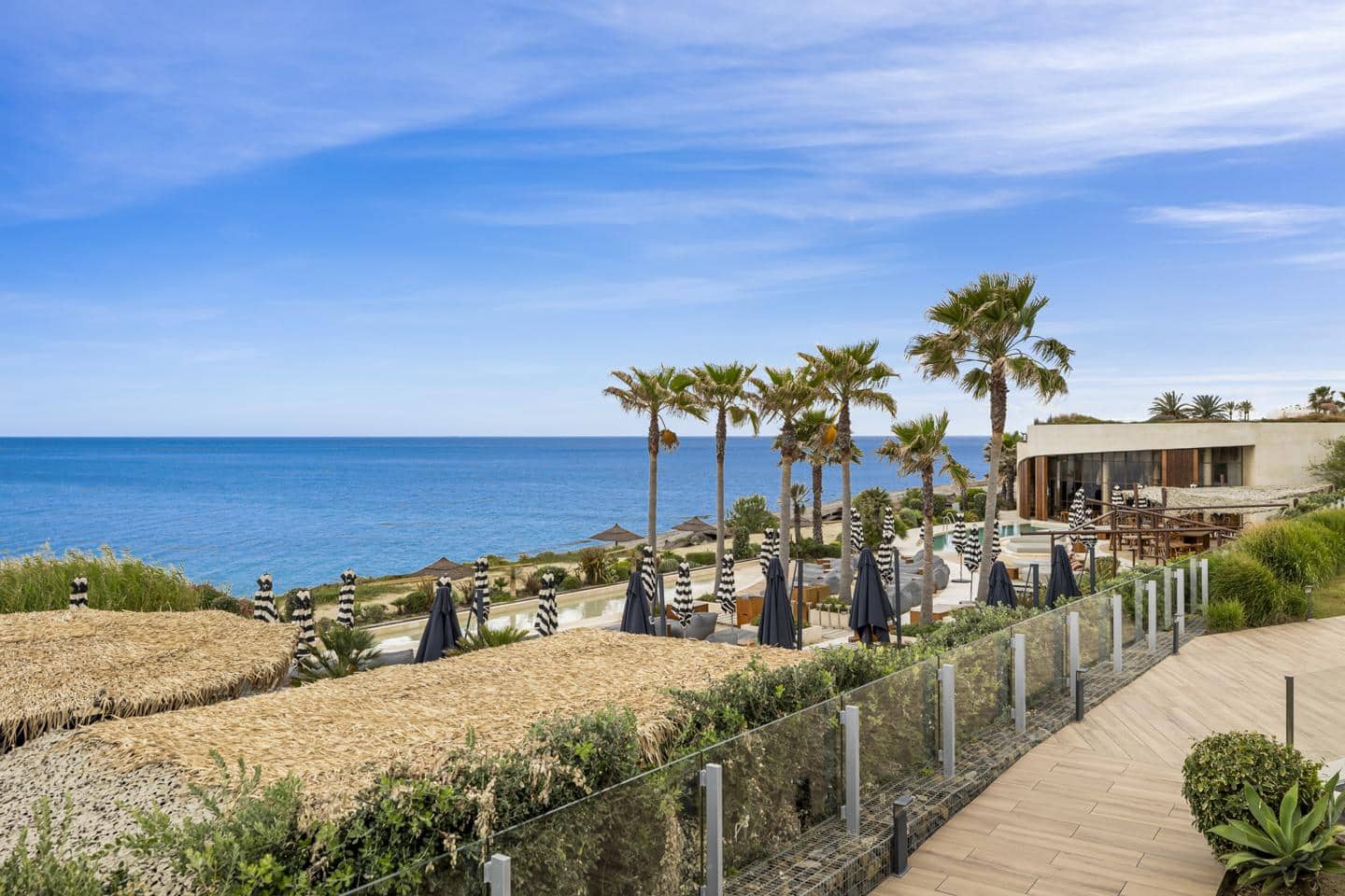2 soverom Leilighet til salgs i Estepona med svømmebasseng garasje - € 898 000 (Ref: 10039222)