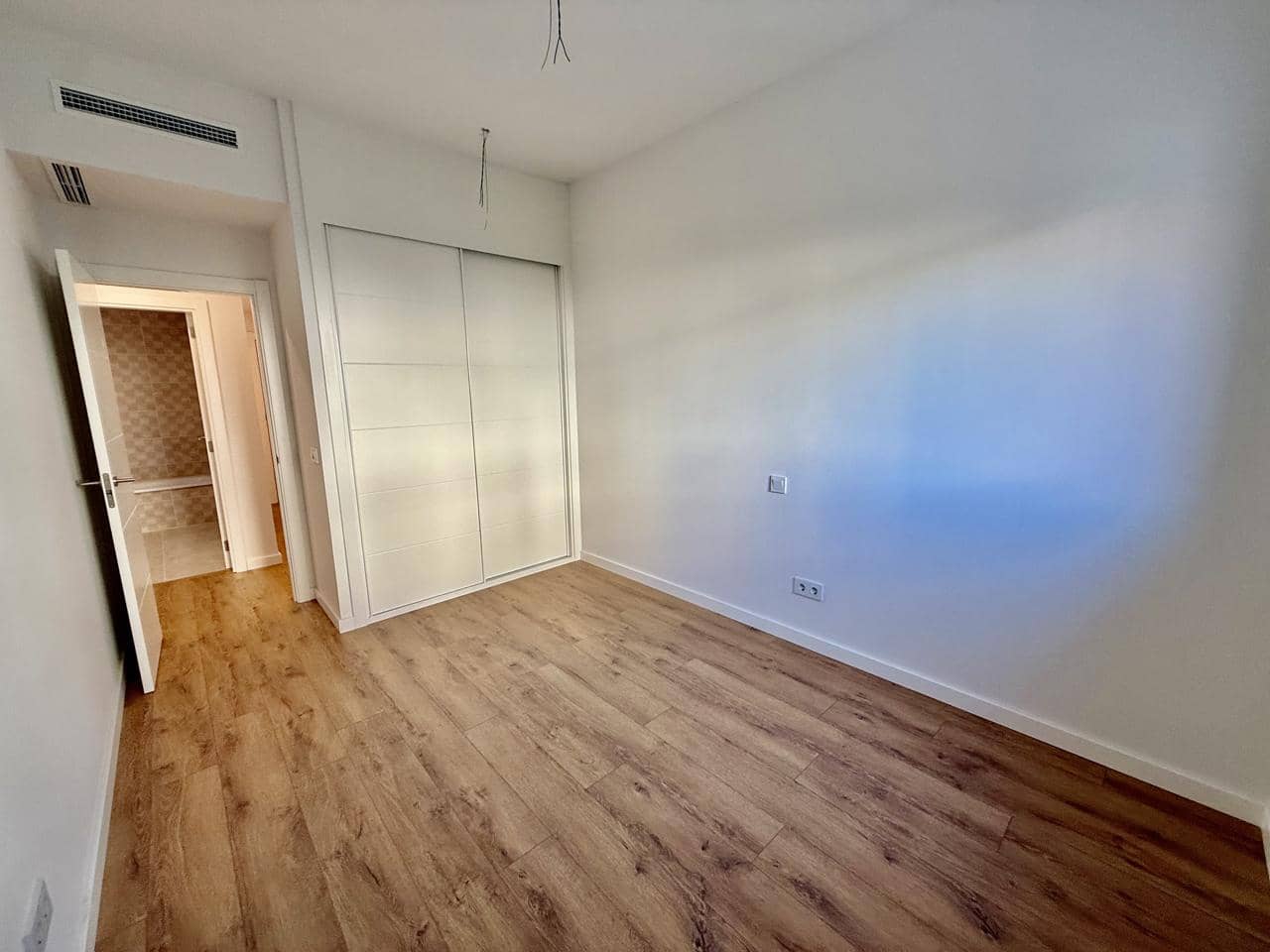 2 sypialnia Mieszkanie na sprzedaż w Estepona z basenem garażem - 580 000 € (Ref: 10046098)