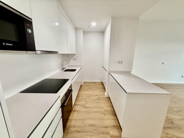 2 sovrum Lägenhet till salu i Huerta Nueva, Estepona med pool garage - 580 000 € (Ref: 10046098)