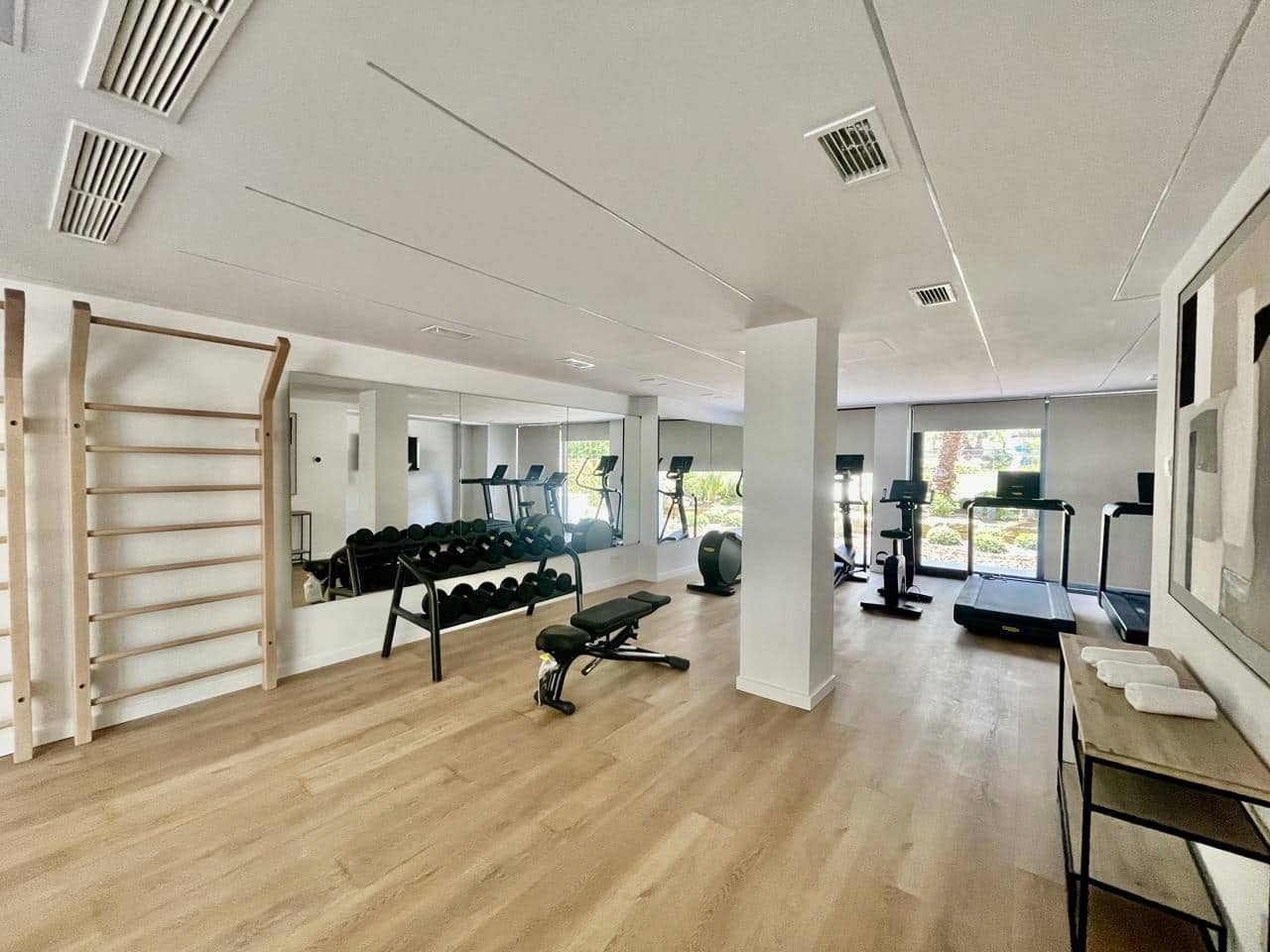 2 sypialnia Mieszkanie na sprzedaż w Estepona z basenem garażem - 580 000 € (Ref: 10046098)