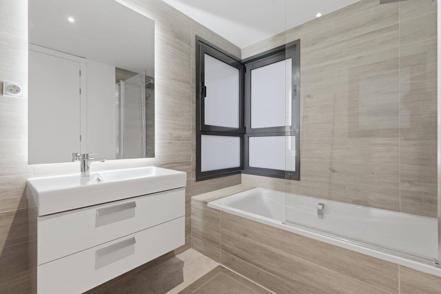 3 camera da letto Appartamento in vendita in Estepona con piscina garage - 1.039.000 € (Rif: 10071015)