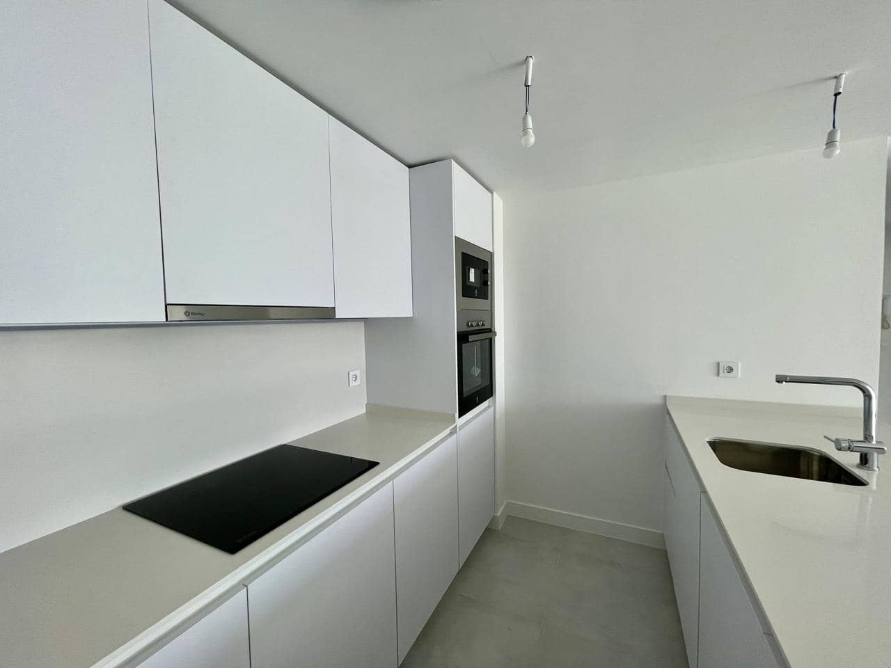 2 makuuhuone Asunto myytävänä paikassa Manilva mukana uima-altaan 
autotalli - 495 000 € (Ref: 10145118)