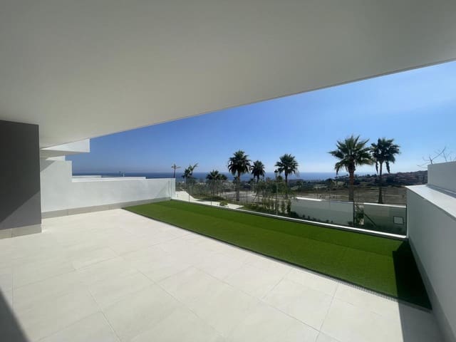 Piso de 2 habitaciones en San Luis de Sabinillas, Manilva en venta con piscina garaje - 495.000 € (Ref: 10145118)