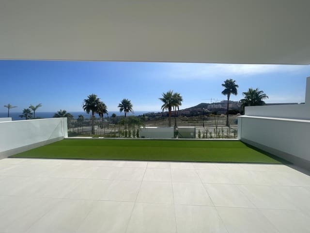 Piso de 2 habitaciones en San Luis de Sabinillas, Manilva en venta con piscina garaje - 495.000 € (Ref: 10145118)
