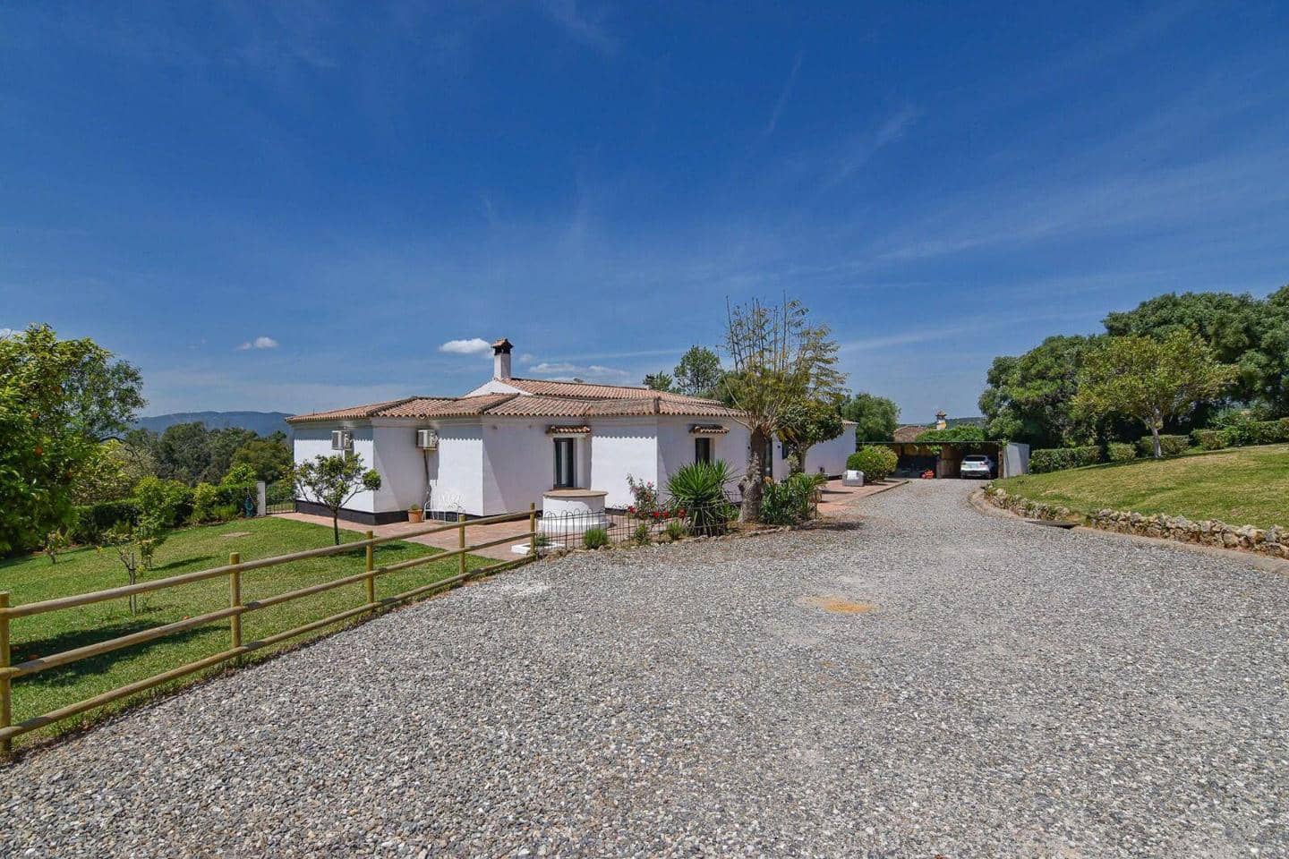 4 slaapkamer Finca/Landhuis te koop in San Roque met zwembad garage - € 1.595.000 (Ref: 10153124)