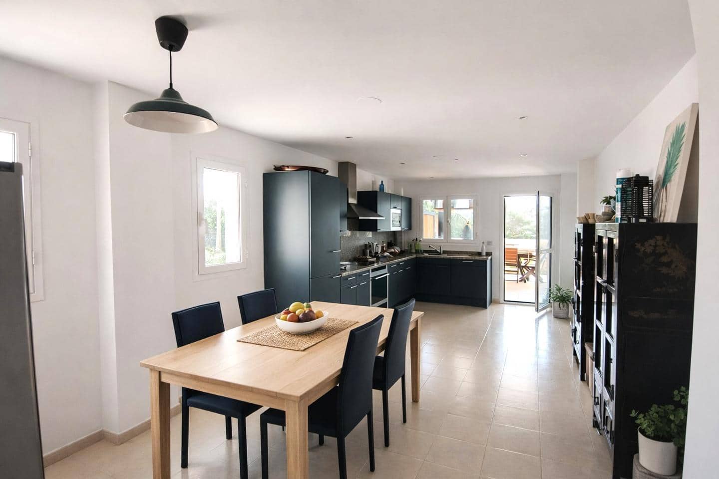 3 bedroom Flat for sale in San Roque with pool garage - € 475,000 (Ref: 10153125)