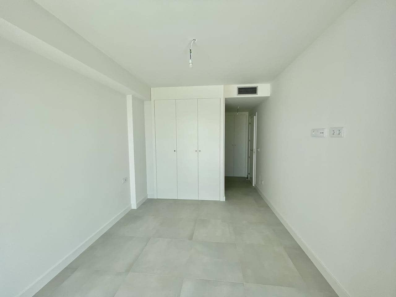 Piso de 2 habitaciones en Manilva en venta con piscina garaje - 495.000 € (Ref: 10158845)