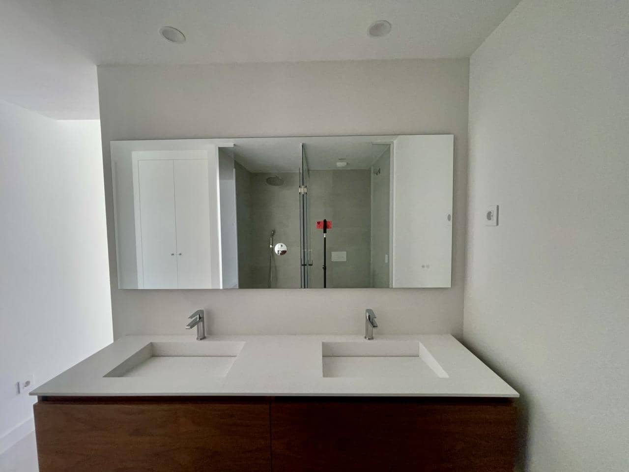 Piso de 2 habitaciones en Manilva en venta con piscina garaje - 495.000 € (Ref: 10158845)