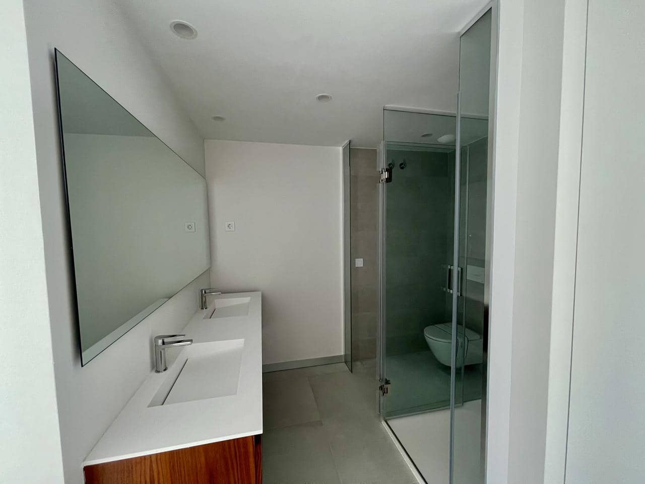 Piso de 2 habitaciones en Manilva en venta con piscina garaje - 495.000 € (Ref: 10158845)