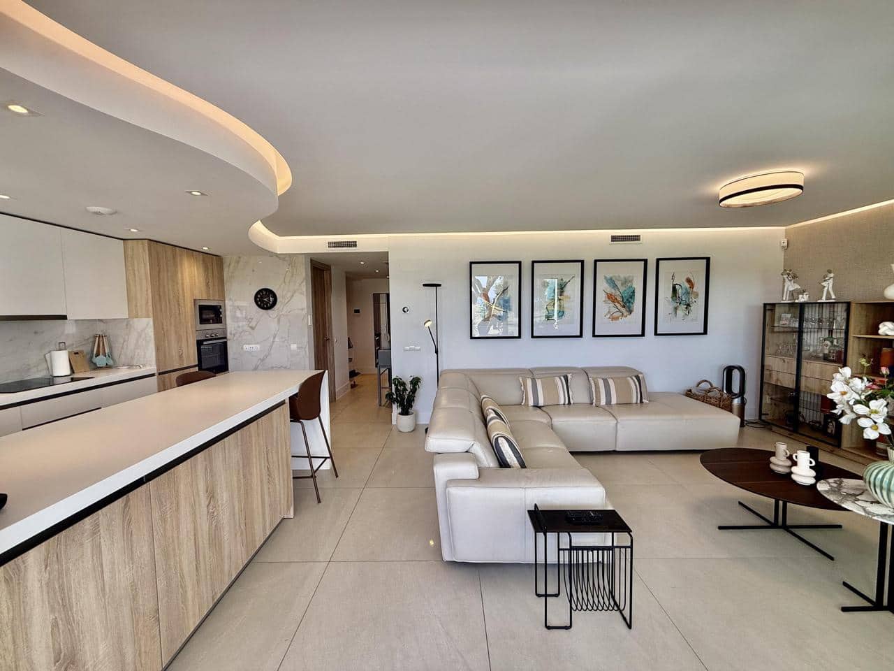 3 bedroom Flat for sale in San Roque with pool garage - € 659,000 (Ref: 10160453)