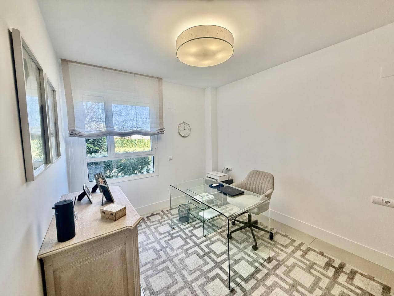 3 bedroom Flat for sale in San Roque with pool garage - € 659,000 (Ref: 10160453)