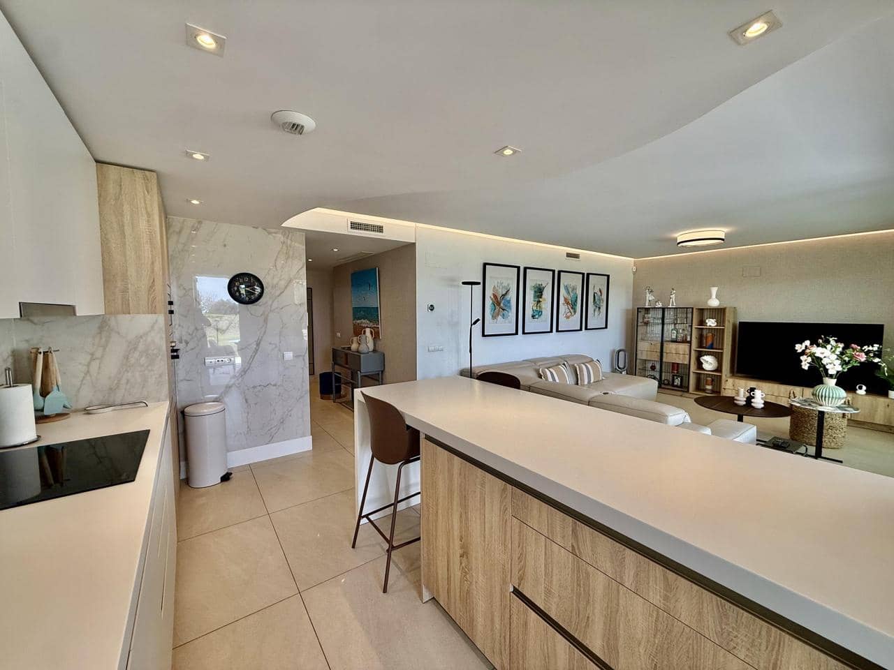 3 bedroom Flat for sale in San Roque with pool garage - € 659,000 (Ref: 10160453)